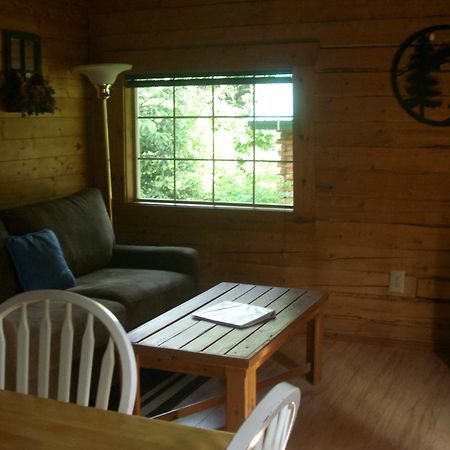 Box Canyon Cabins Сьюард Экстерьер фото
