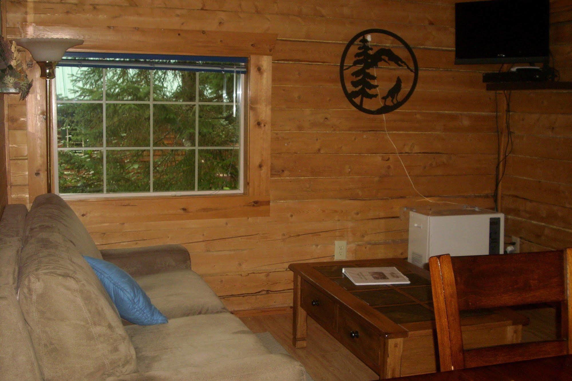 Box Canyon Cabins Сьюард Экстерьер фото