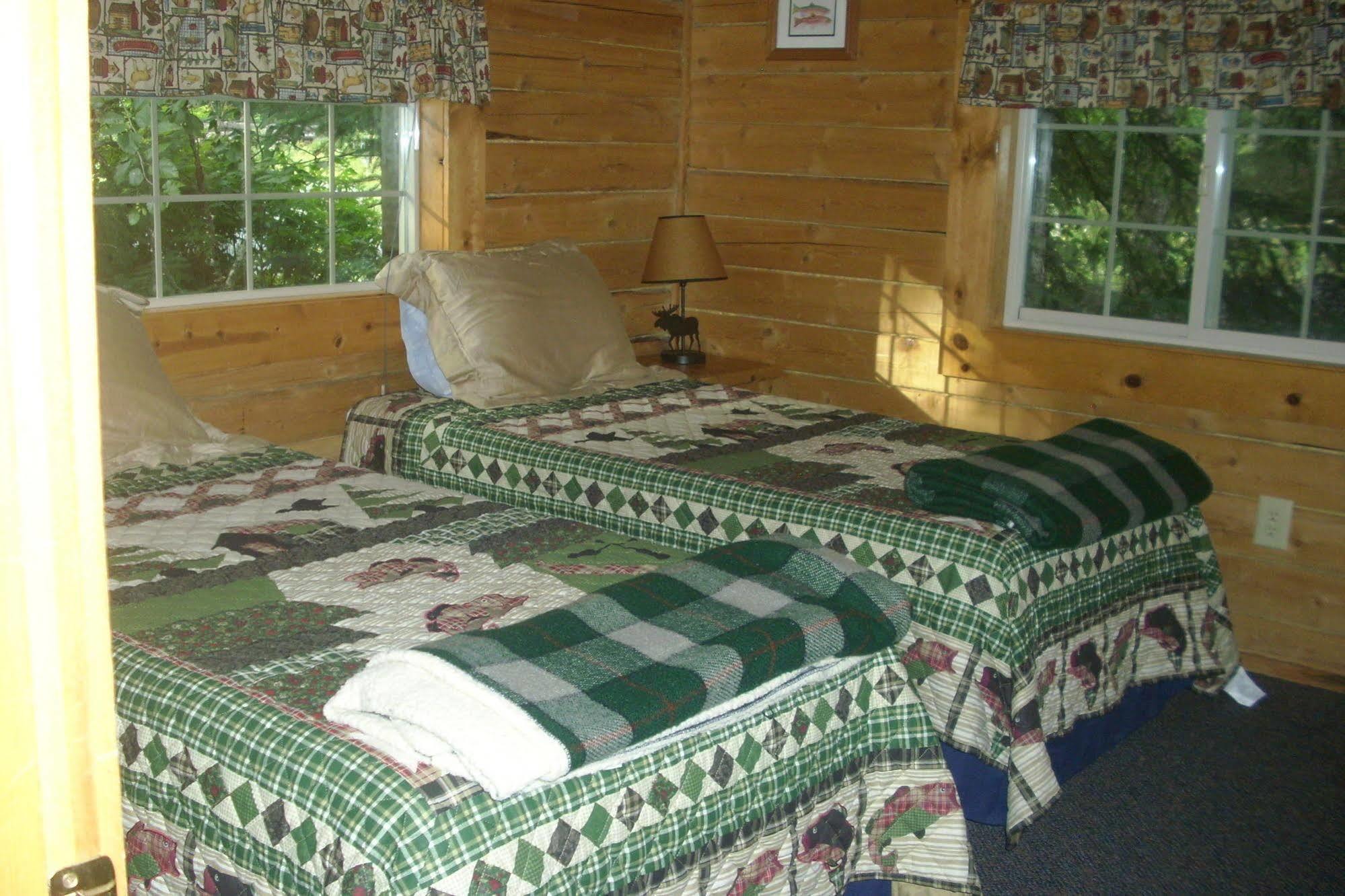 Box Canyon Cabins Сьюард Экстерьер фото