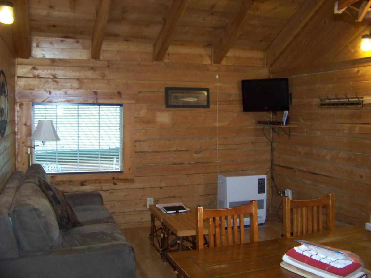 Box Canyon Cabins Сьюард Экстерьер фото