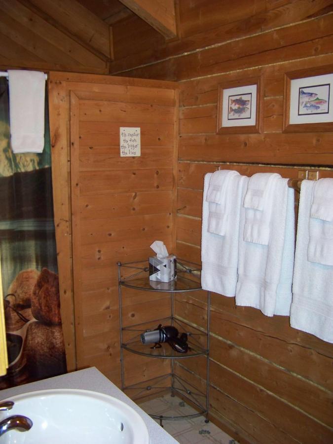 Box Canyon Cabins Сьюард Экстерьер фото